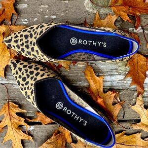 Like New Rothy’s The Point Flats